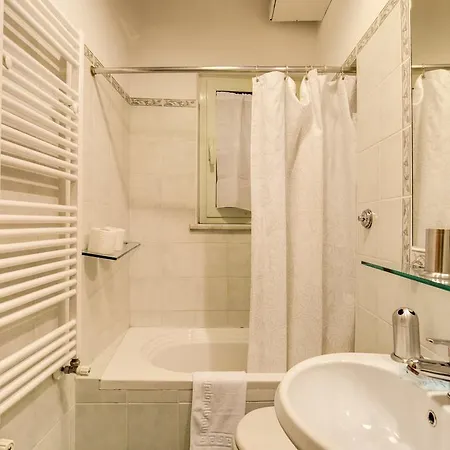 Navona Flowers Apartman